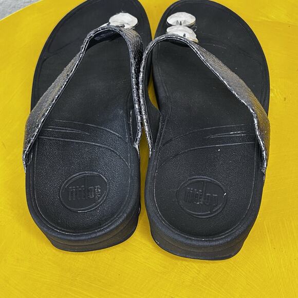 FitFlop Sandals Women' 9 Pewter Snake Print Rhinestone Petra Thong Platform - Picture 5 of 16